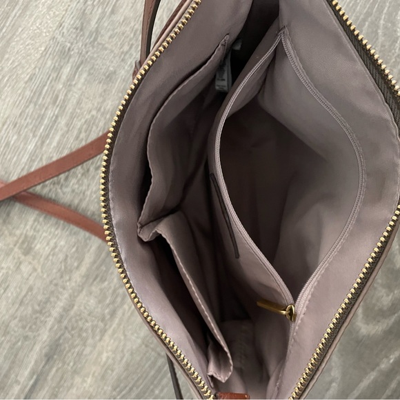 Fossil Fiona Large Crossbody - Picture 5 of 6